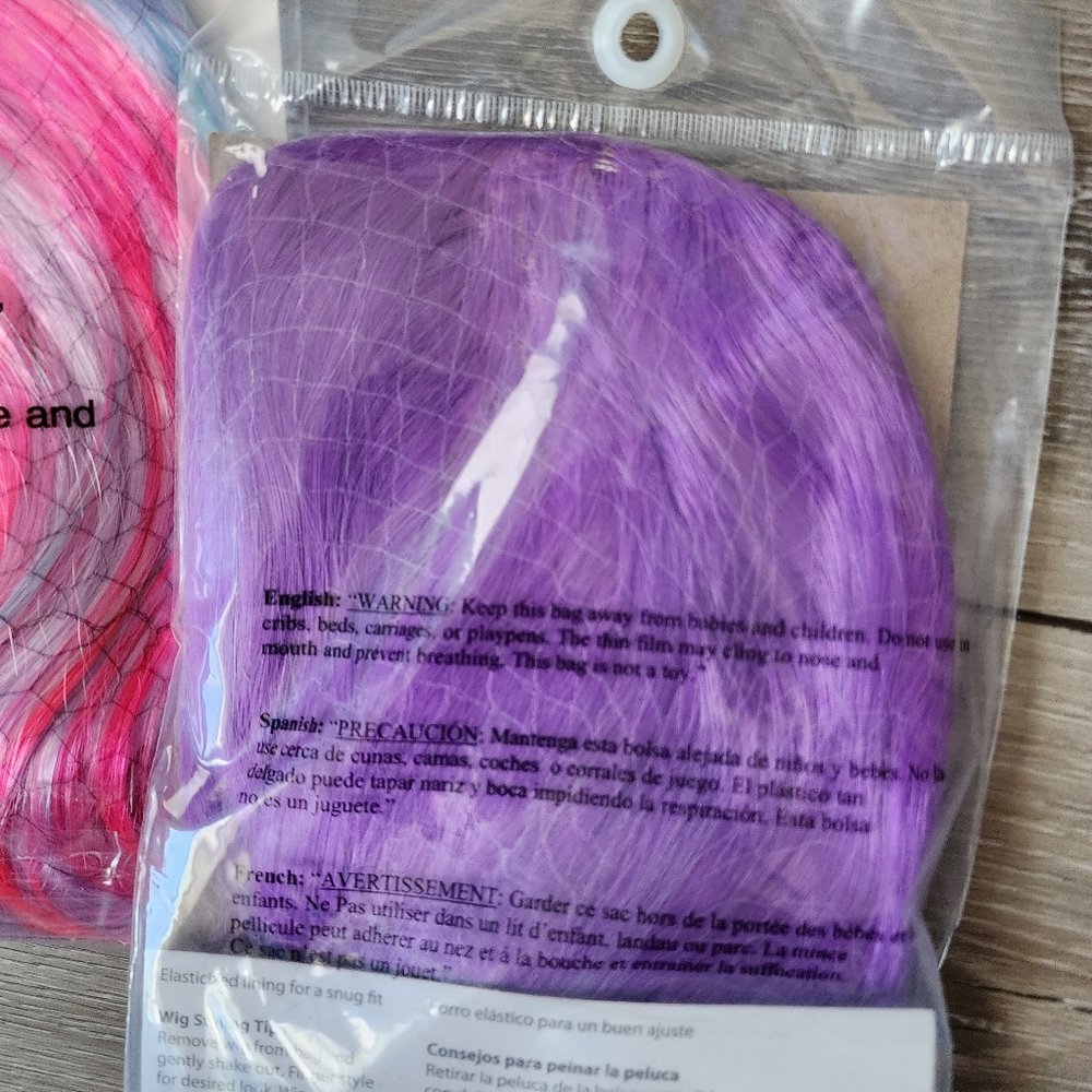 Colored wigs - Picture 12 of 13
